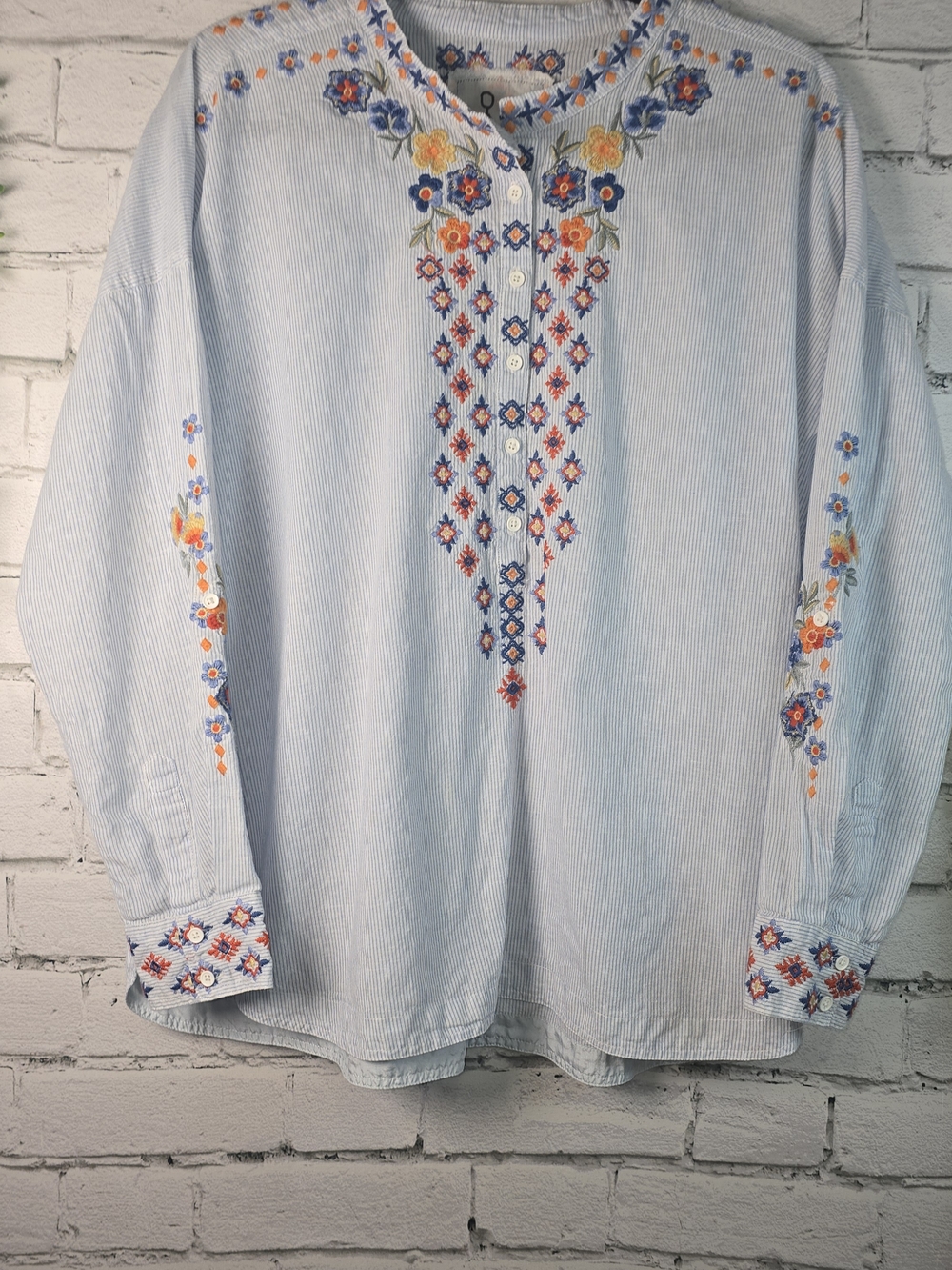 JOHNNY WAS PEASANT BLOUSE EMBROIDERED BLUE WHITE STRIPES LINEN BLEND SMALL